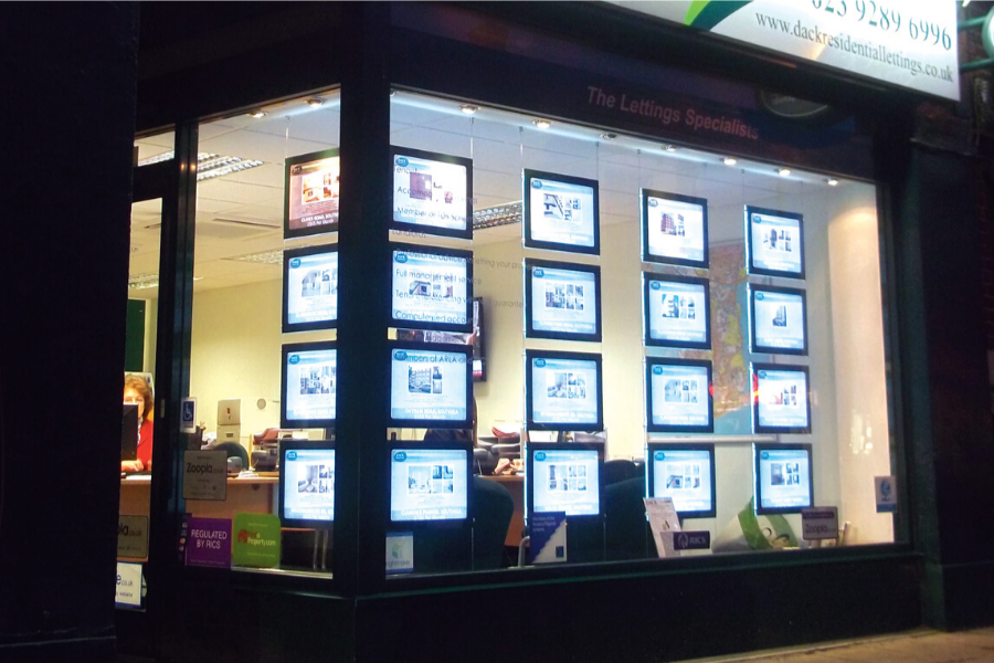 Led Werbetafeln für Schaufenster Displays 4 x DIN A3 - modularedisplays.com