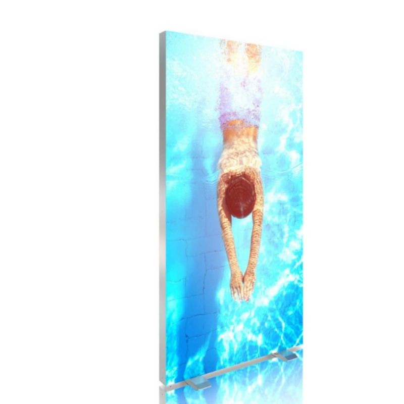 LED Leuchtwand mit Fußplatten Octalumina 2000x2480 mm - modularedisplays.com