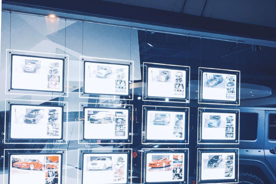 Led Acryl-Postertaschen Querformat 3 x DIN A3 mit frontaler Befestigung - modularedisplays.com