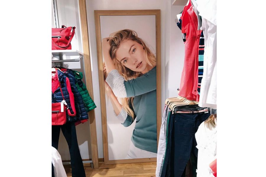 Holzrahmen MaxiFrame Wood DIN A2 - modularedisplays.com