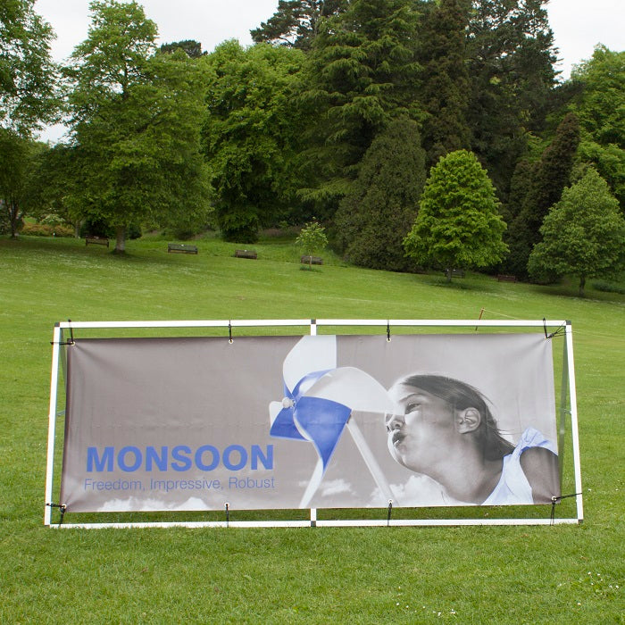 Werbebanner aus Blockout PVC