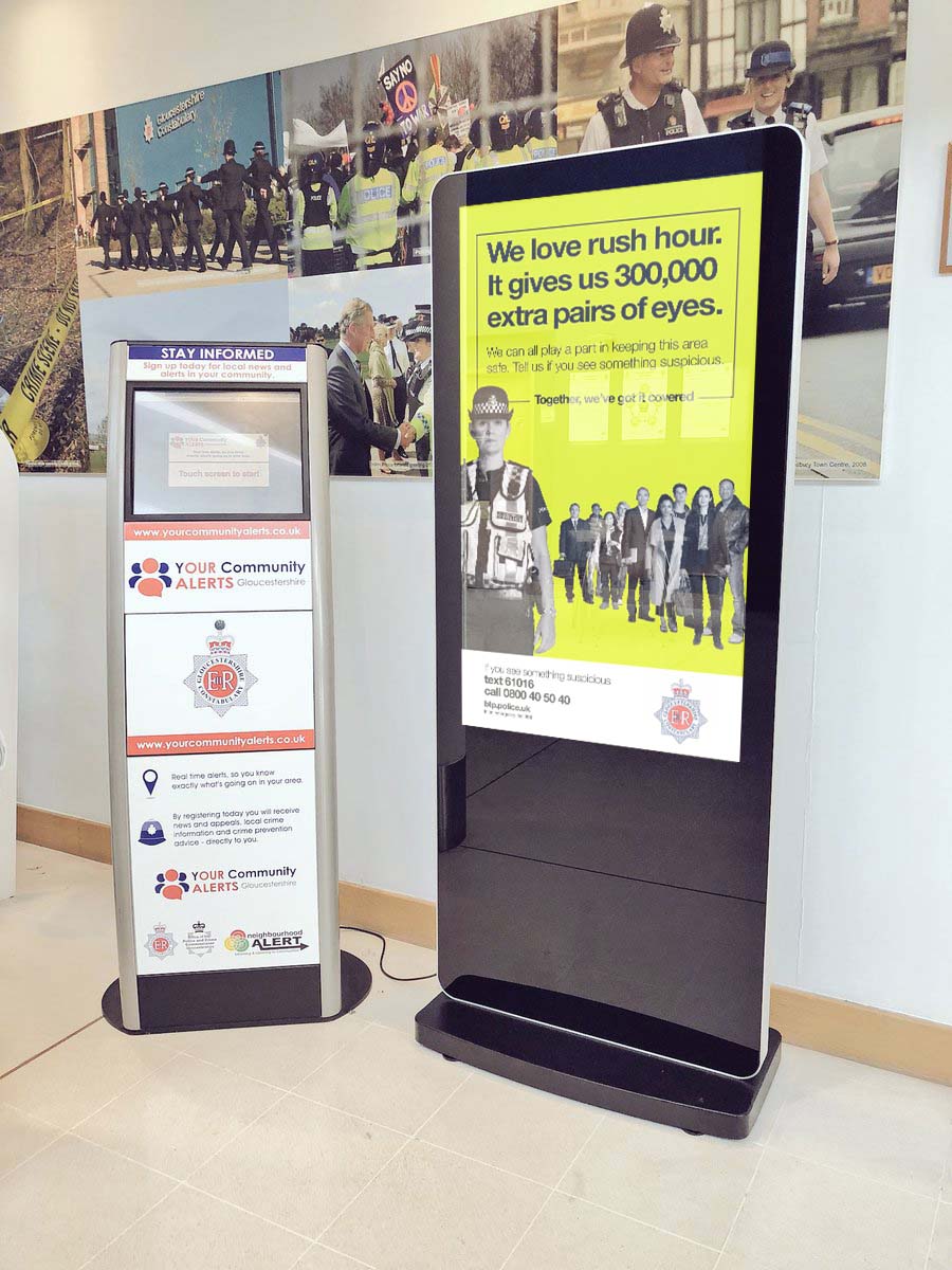 Digital information stele with Android media player. 50 and 55 inch advertising monitor "SLIM-Line"